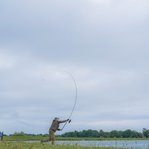 AVID CARP AMPLIFY SPOD & MARKER RODS 12 FT-1
