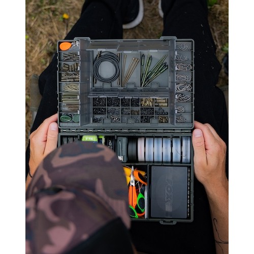 FOX LOADED MEDIUM TACKLE BOX   NEW