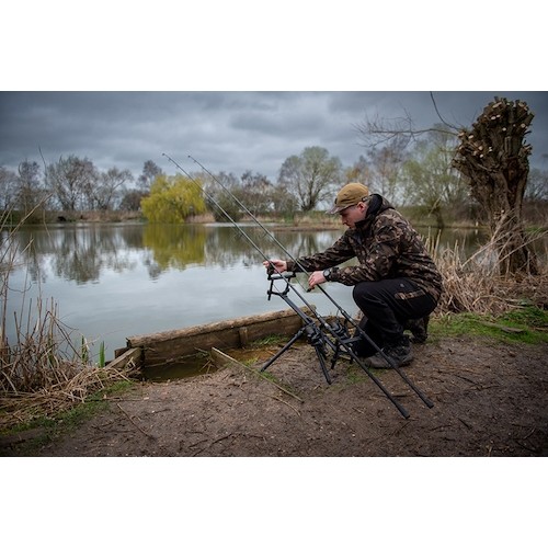 FOX EOS 2 & 3 ROD TRIPOD -10