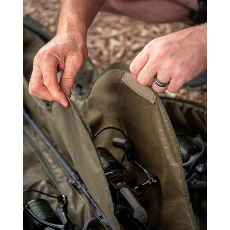 FOX CAMOLITE TRI SLEEVES  NEW 25-2