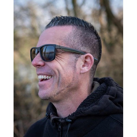 FOX COLLECTION GREEN & BLACK SHADES BROWN LENS