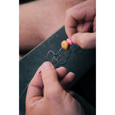 KORDA STRAIGHT POINT BARBED   NEW