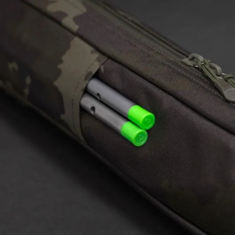 KORDA COMPAC STORM POLE BAG DARK KAMO