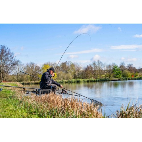 PRESTON DURA CARP FEEDER