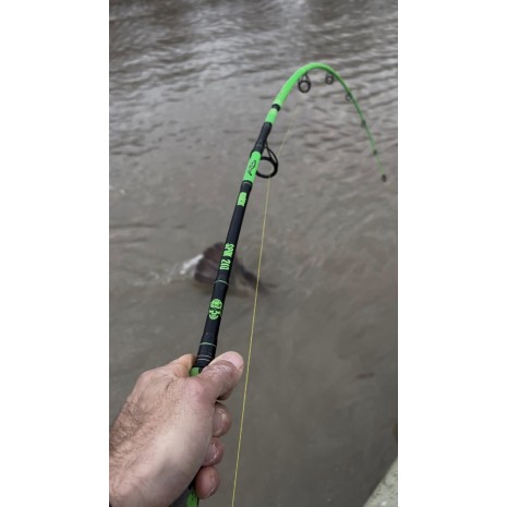 MADCAT UV SERIES DELUXE SPIN ROD
