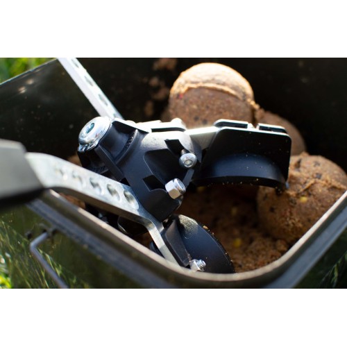 ADVANCE BALL MAKER MACHINE 60 MM.