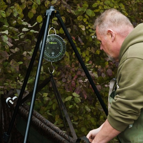 SOLAR WORLDWIDE WEIGH TRIPOD