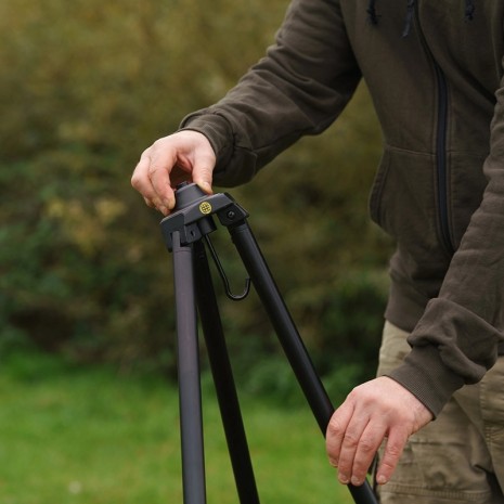 SOLAR WORLDWIDE WEIGH TRIPOD