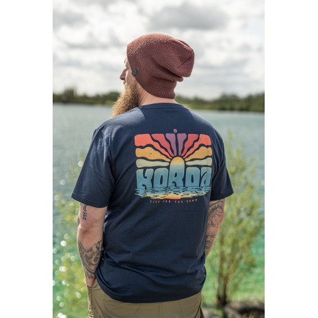 KORDA DAWN VIBES TEE NAVY